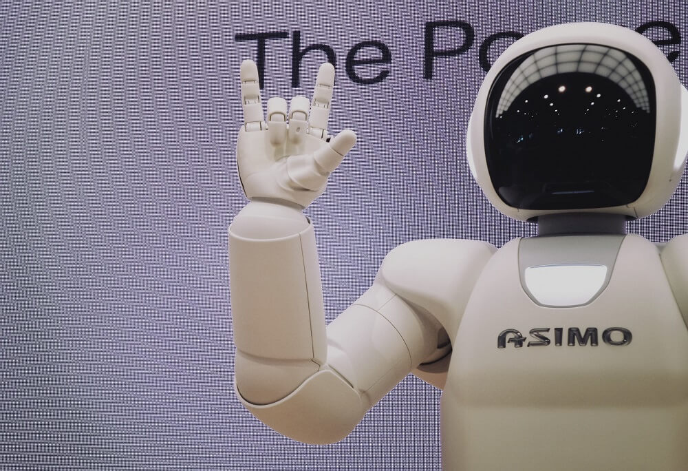 Artificially intelligent robot