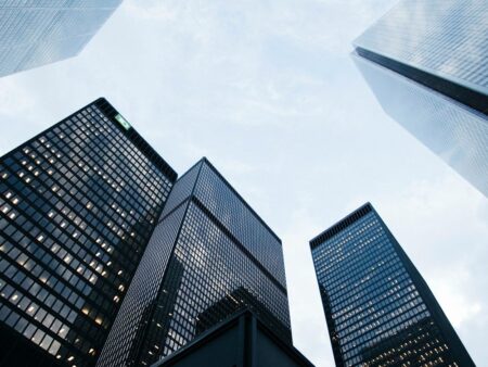US VC-Backed M&A in 2025: Smaller Deals and Liquidity-Driven Exits