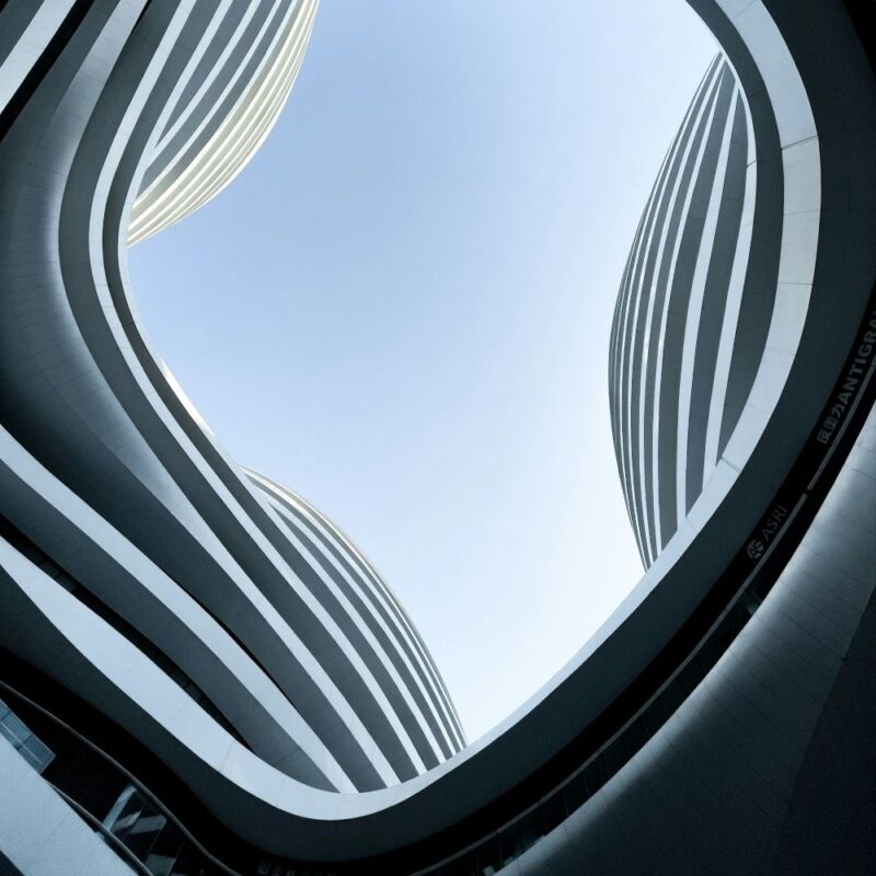 AI in Asset Management: Redefining Scale from Automation to Intelligence